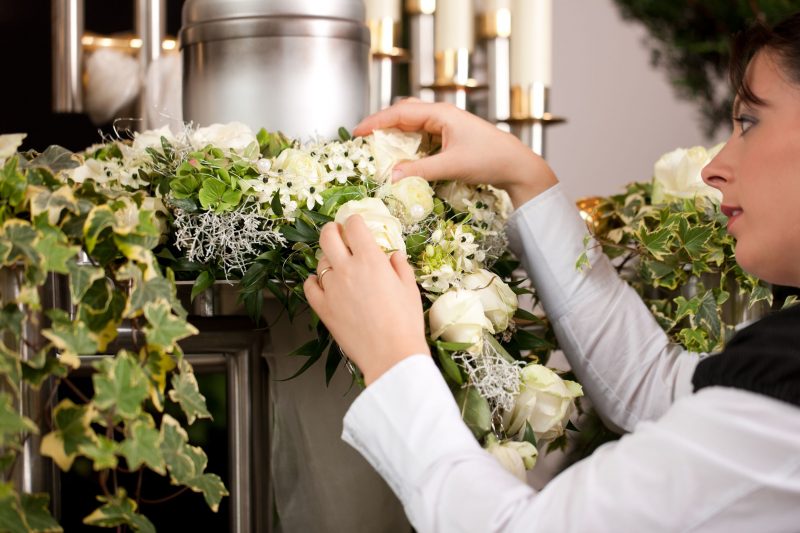 How to Hire Cremation Services in Deland, FL