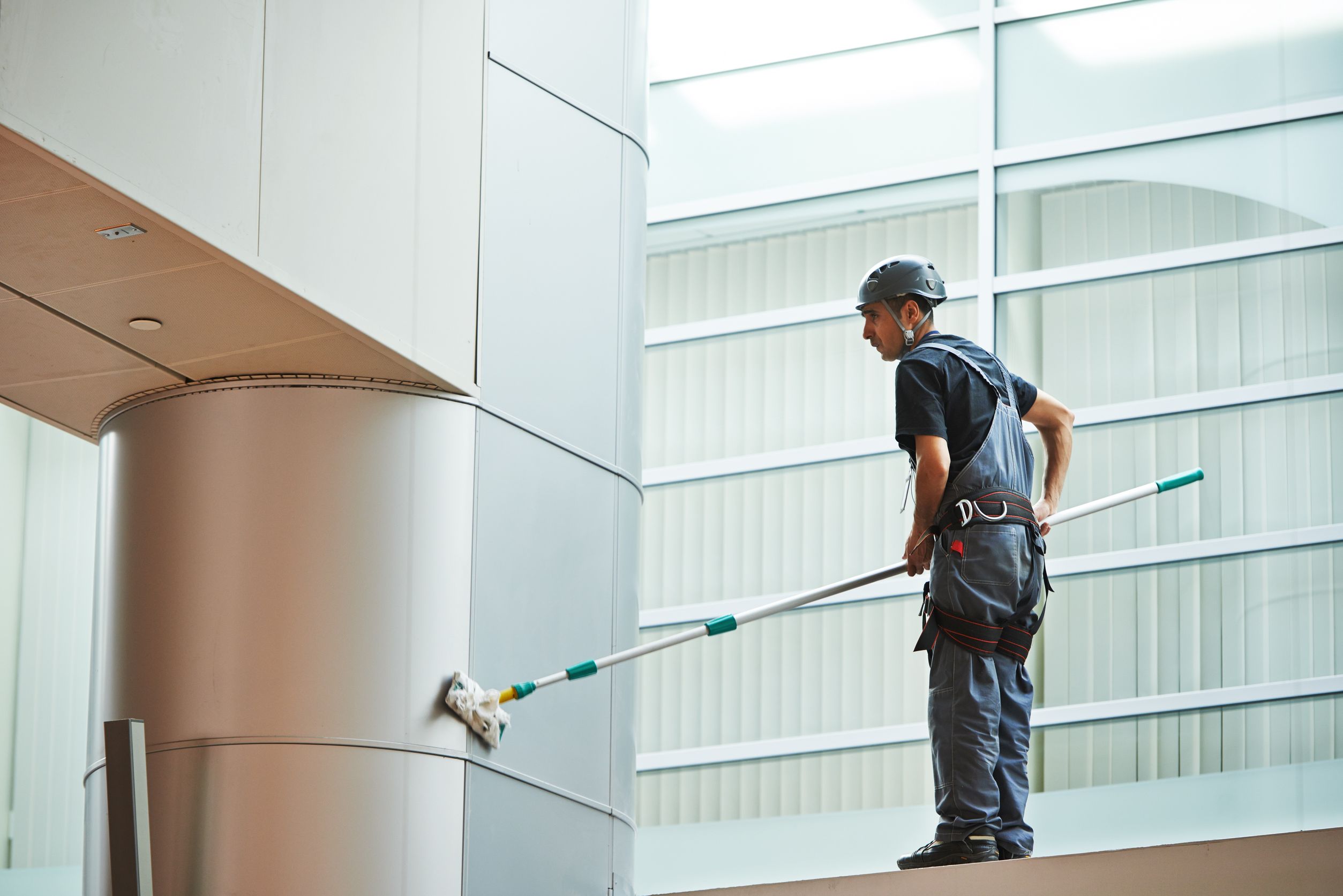 YOUR HOME NEEDS A EXTERIOR HOUSE WASHING IN PUYALLUP WA IF THE BRICKS ARE FADED