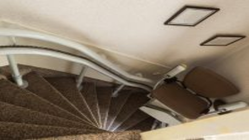 What to Look for When Buying a Curved Stairlift for Your NJ Home