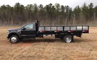 How a Flat Dump Bed Transforms Hauling for Construction and Landscaping Projects?
