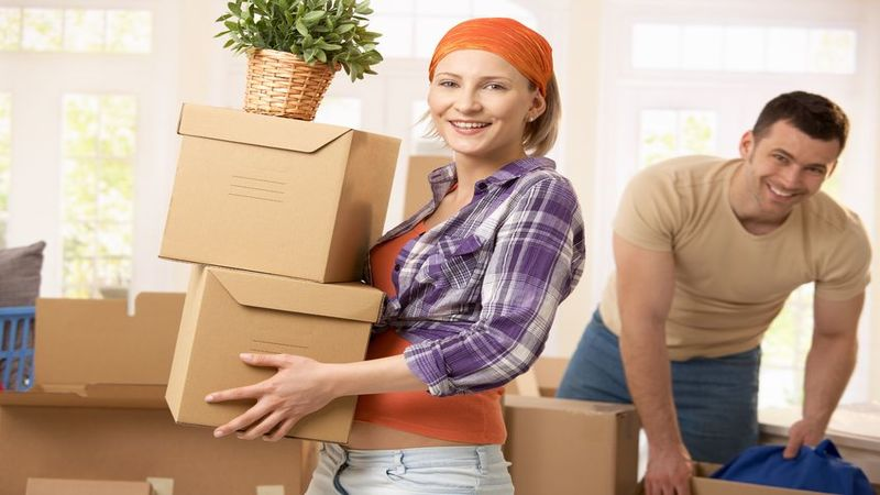 Reasons to Consider Moving & Storage Companies Near Phoenix