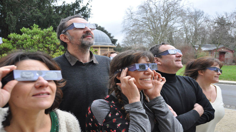 What to Look for when Purchasing Eclipse Glasses