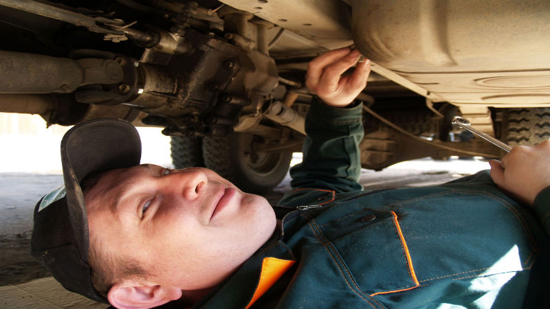 Some Benefits to Look for in Truck Driving Jobs